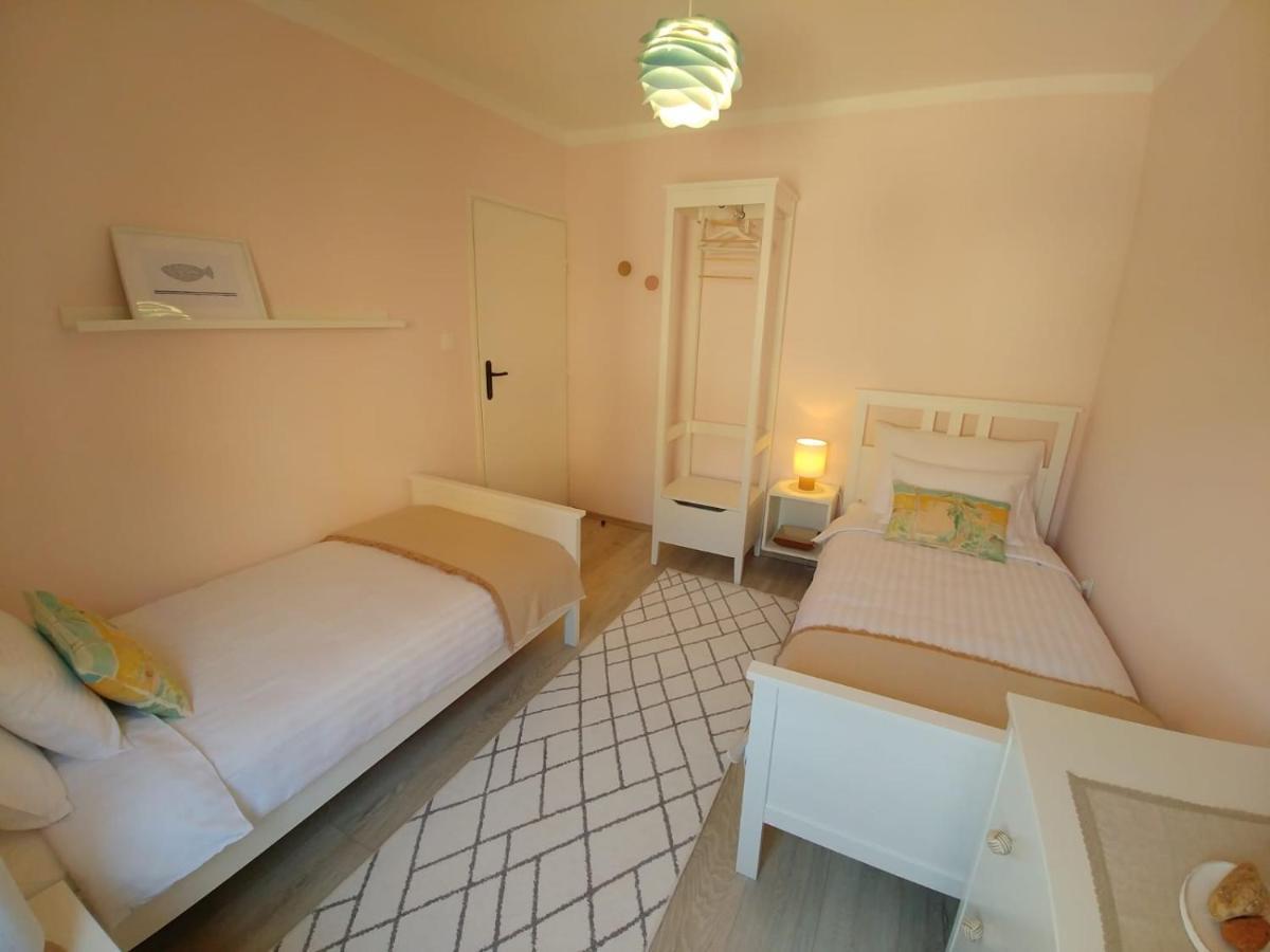 Apartment Axelle 50 Meters To The Beach Banjole Buitenkant foto