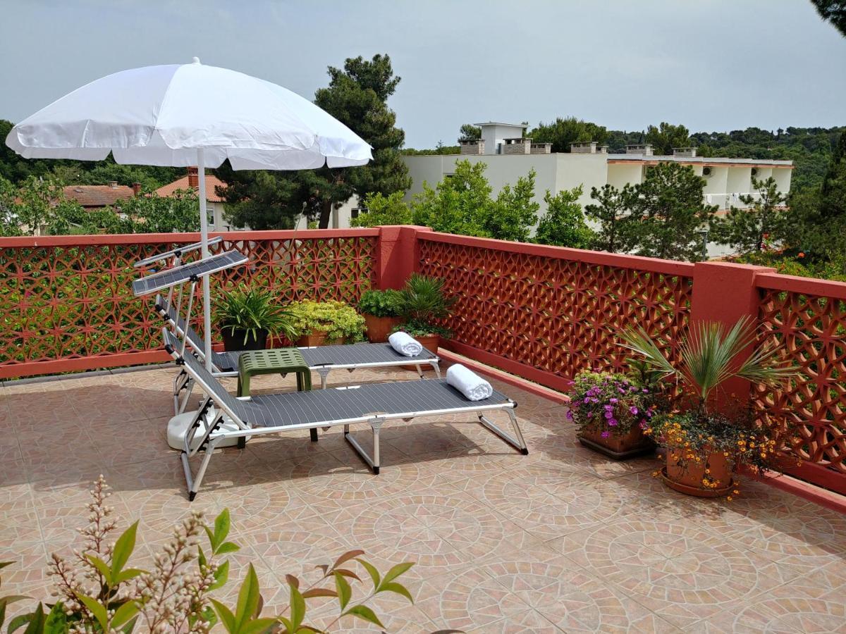 Apartment Axelle 50 Meters To The Beach Banjole Buitenkant foto